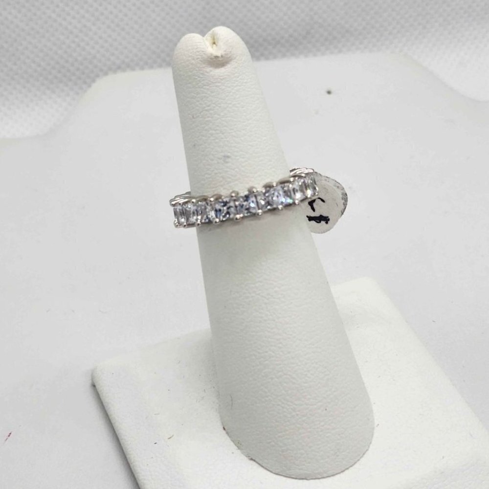 Brand NEW Sterling Silver 925 Eternity Ring - Picture 3 of 4